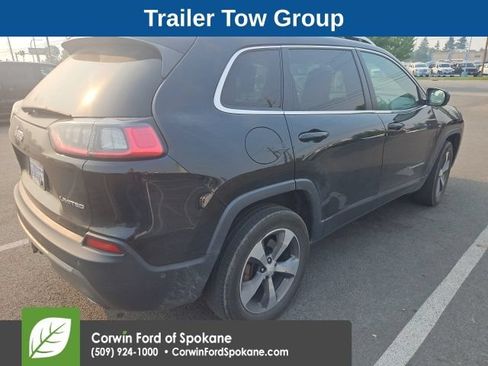 Used 2019 Jeep Cherokee Limited w/ Technology Group AWD/4WD image 4