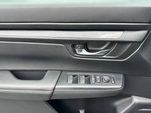 Certified 2025 Honda CR-V EX image 10