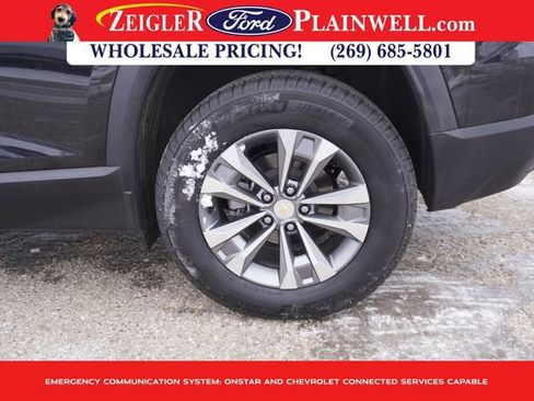 Used 2025 Chevrolet Equinox LT image 6