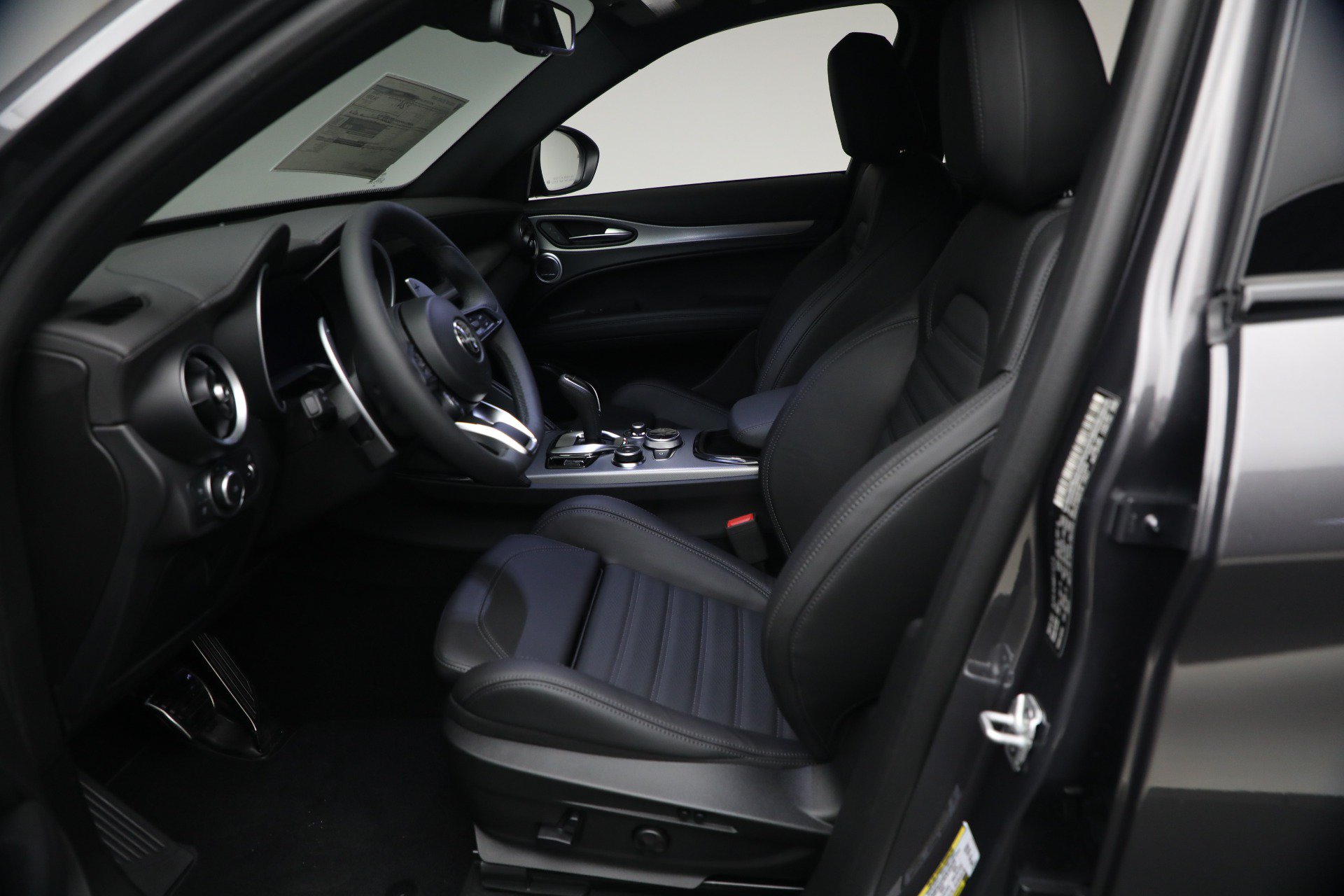 New 2026 Alfa Romeo Stelvio Sprint AWD/4WD image 13