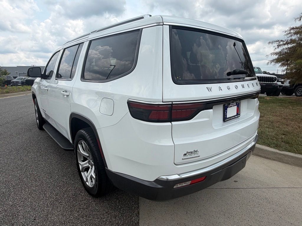 Used 2022 Jeep Wagoneer Series II AWD/4WD image 22