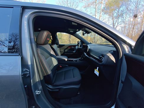 New 2026 Chevrolet Traverse Z71 w/ Driver Confidence Package image 23