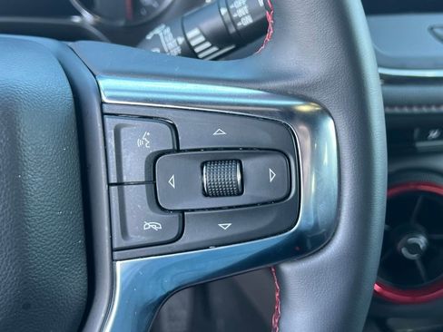 Used 2025 Chevrolet Blazer RS AWD/4WD image 32