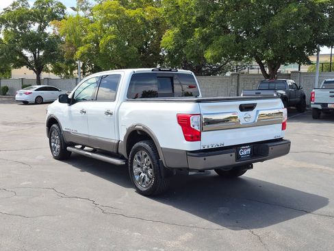 Used 2018 Nissan Titan Platinum Reserve w/ Platinum Utility Package AWD/4WD image 8