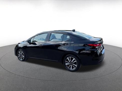 Used 2025 Nissan Versa SV FWD image 10