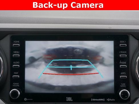 Used 2023 Toyota Tacoma TRD Off-Road image 9