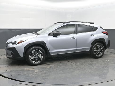 Used 2025 Subaru Crosstrek 2.0i Premium w/ Crosstrek Mirror Package image 5