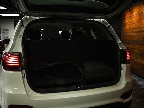 Used 2019 Kia Sorento FWD image 7