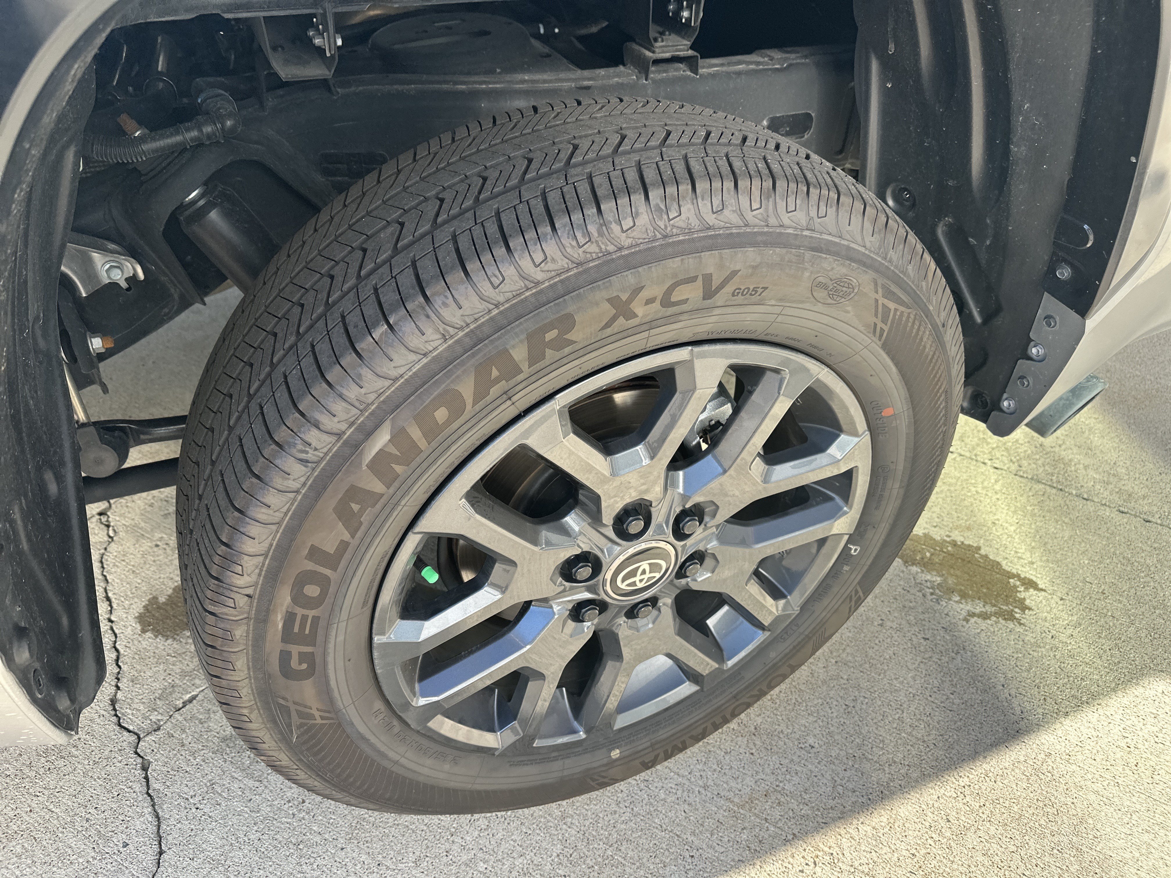 Used 2026 Toyota Tundra Platinum AWD/4WD image 35