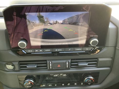 New 2025 Nissan Pathfinder S image 26