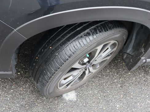 Used 2019 Subaru Forester Limited w/ Popular Package #3 image 43