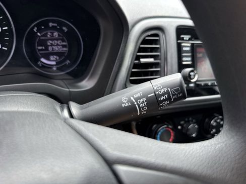 Used 2017 Honda HR-V LX image 55