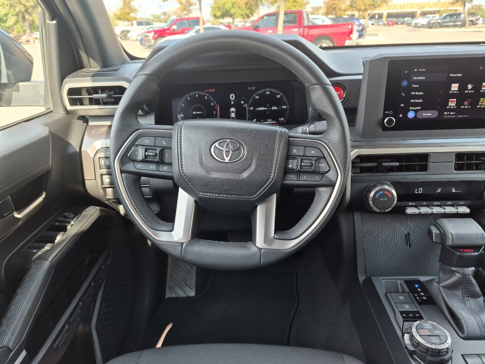 Certified 2025 Toyota Tacoma TRD Off-Road AWD/4WD image 13