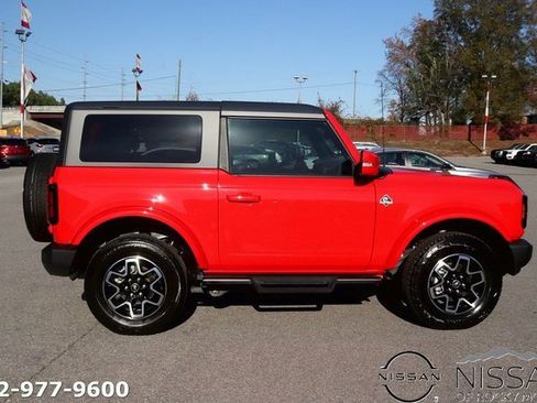 Used 2023 Ford Bronco Outer Banks image 4