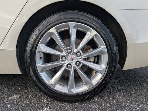 Used 2014 Cadillac XTS Premium image 10