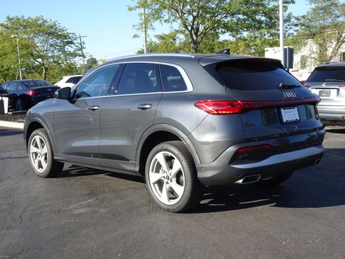 Certified 2025 Audi Q5 Premium Plus w/ Premium Plus AWD/4WD image 3