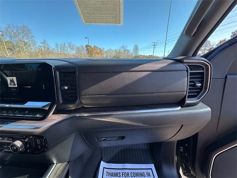 Used 2023 Chevrolet Silverado 1500 LTZ image 16