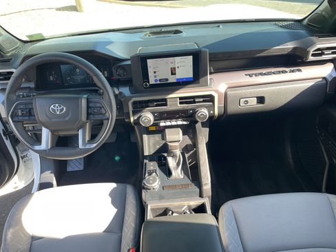 Certified 2025 Toyota Tacoma SR5 image 20