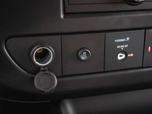 New 2025 Chevrolet Express 3500 w/ Power Convenience Package image 17