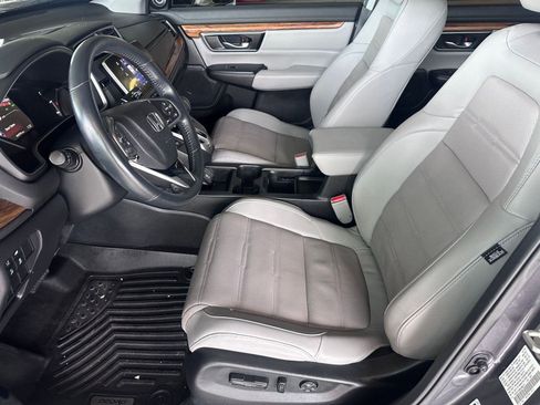 Used 2019 Honda CR-V Touring image 4