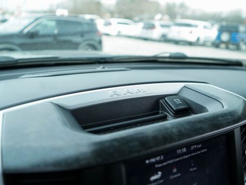 Used 2020 RAM 1500 Big Horn image 13