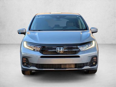 New 2026 Honda Odyssey Touring image 6