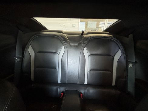 Used 2022 Chevrolet Camaro LT RWD image 18
