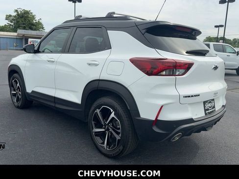 Used 2021 Chevrolet TrailBlazer RS w/ Technology Package FWD image 6