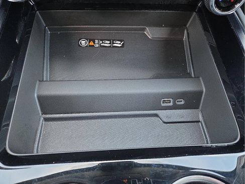 Used 2025 Chevrolet Tahoe LT image 18