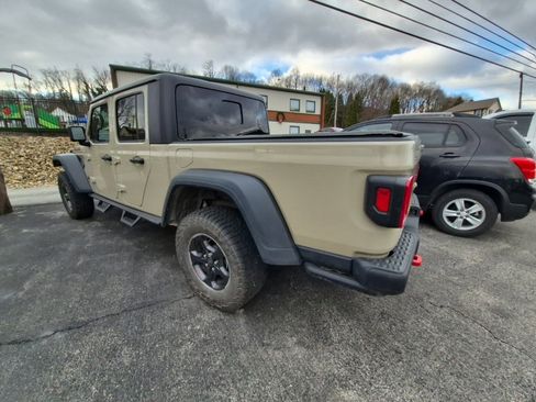 Used 2022 Jeep Gladiator Rubicon w/ Cold Weather Group image 5