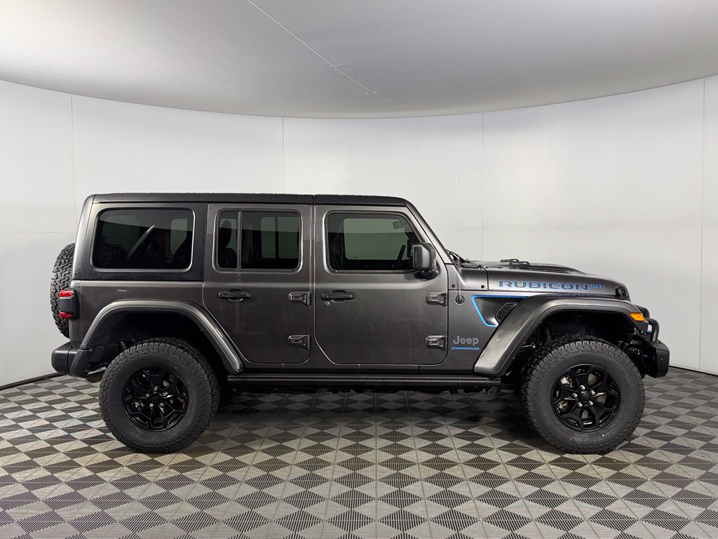 Used 2023 Jeep Wrangler Unlimited Rubicon 4xe AWD/4WD image 2
