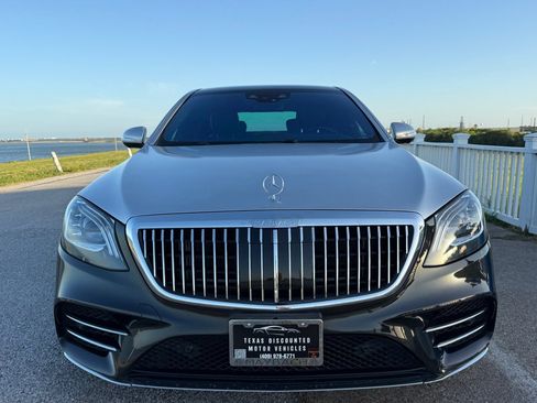 Used 2020 Mercedes-Benz S 560 Sedan image 2