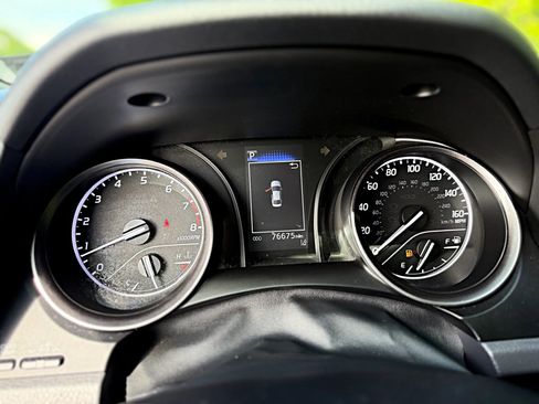 Used 2021 Toyota Camry SE FWD image 39