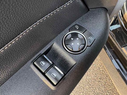 Used 2019 Ford Mustang Premium RWD image 24