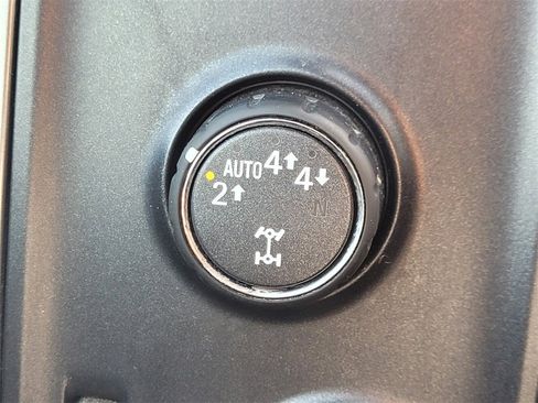 Used 2018 Chevrolet Silverado 1500 LT w/ All Star Edition image 22