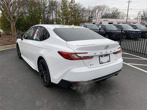 New 2026 Toyota Camry SE image 6