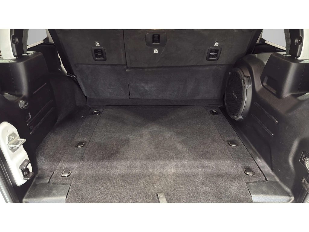 Used 2021 Jeep Wrangler Unlimited Sahara w/ Uconnect 4C Nav & Sound Group AWD/4WD image 7