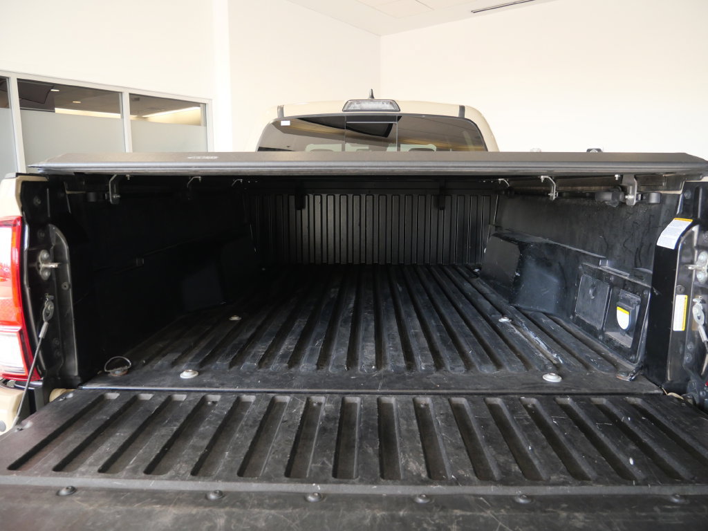Used 2019 Toyota Tacoma TRD Sport w/ Technology Package AWD/4WD image 26