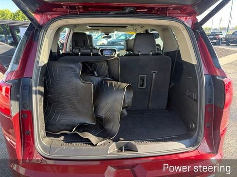 Used 2018 GMC Acadia Denali w/ Technology Package FWD image 28