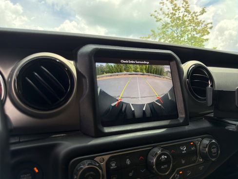 Used 2019 Jeep Wrangler Unlimited Rubicon AWD/4WD image 21