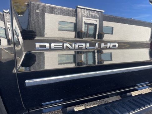 Used 2016 GMC Sierra 2500 Denali w/ Duramax Plus Package image 21