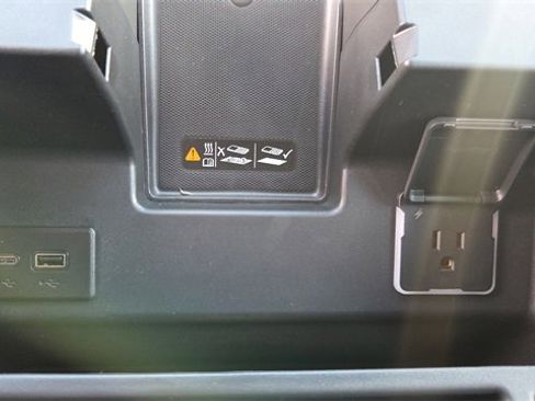 New 2026 GMC Sierra 1500 SLT w/ SLT Premium Package image 24