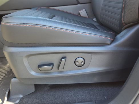 New 2026 Nissan Pathfinder Rock Creek image 16