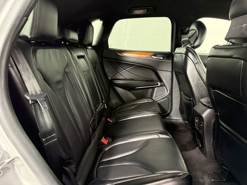 Used 2018 Lincoln MKC Select w/ Select Plus Package AWD/4WD image 13