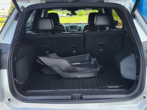Certified 2022 Chevrolet Equinox RS w/ LPO, Floor Liner Package image 8