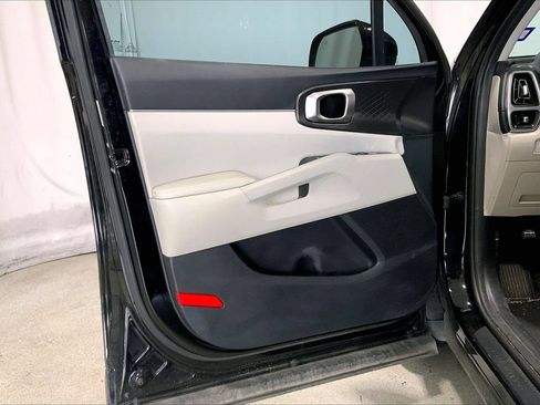 Used 2023 Kia Sorento S w/ Panoramic Sunroof Package FWD image 21