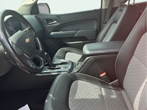 Used 2019 Chevrolet Colorado Z71 AWD/4WD image 11