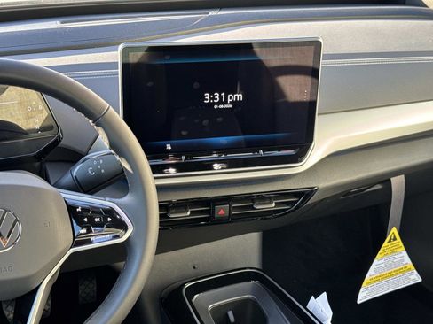 New 2026 Volkswagen ID.4 Pro image 9