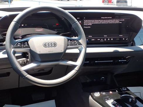 Used 2025 Audi Q6 e-tron Premium Plus AWD/4WD image 13