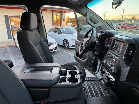 Used 2022 GMC Sierra 3500 Pro w/ Convenience Package image 13